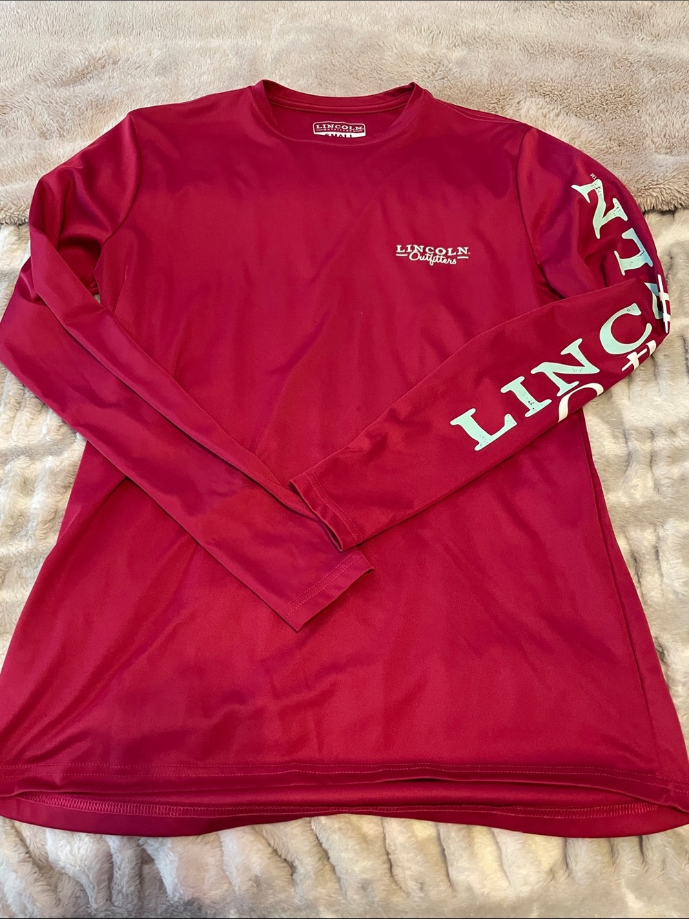 Women’s Long-Sleeve Logo Shirt - Magenta